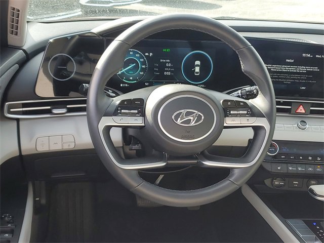 Used 2023 Hyundai Elantra Limited image 14