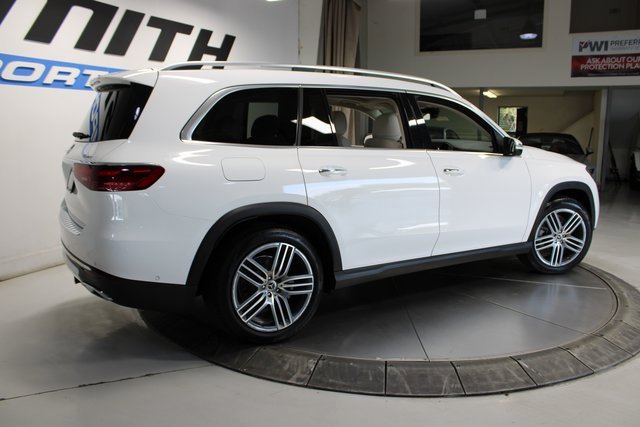 Used 2024 Mercedes-Benz GLS 450 4MATIC image 6