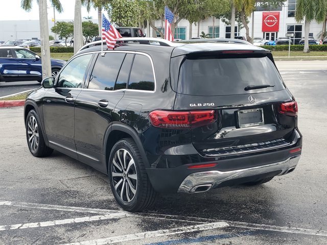 Used 2022 Mercedes-Benz GLB 250 image 5