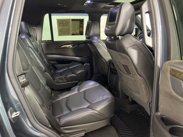 Used 2019 Cadillac Escalade Platinum image 14