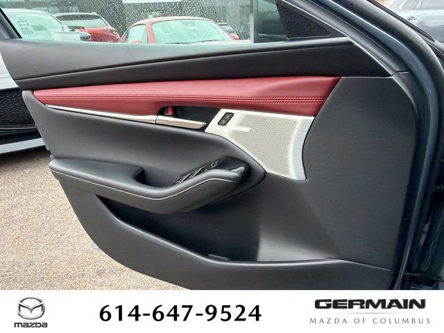 New 2026 MAZDA MAZDA3 Hatchback w/Premium Plus Pkg image 22
