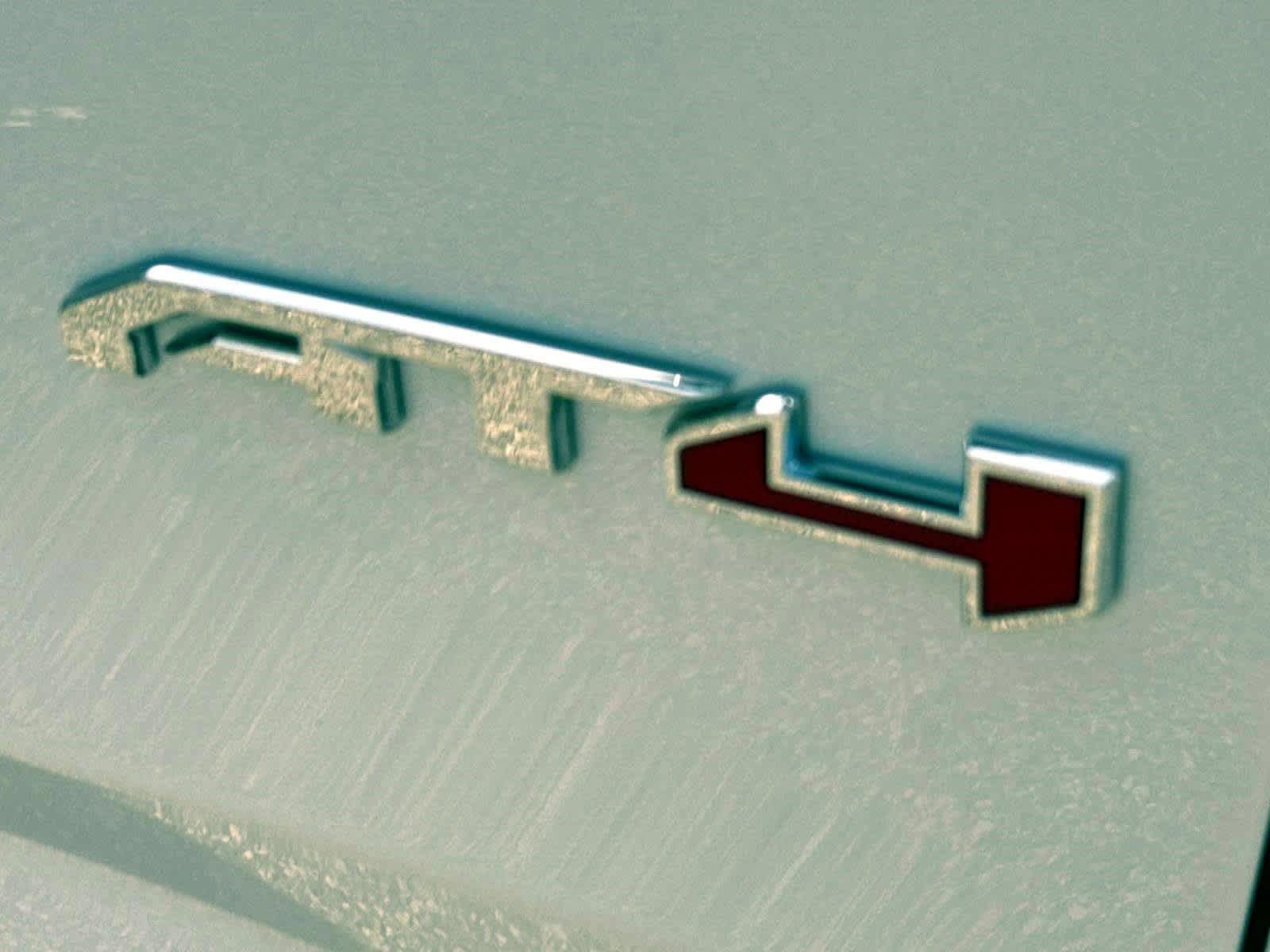 Used 2024 GMC Yukon AT4 image 8