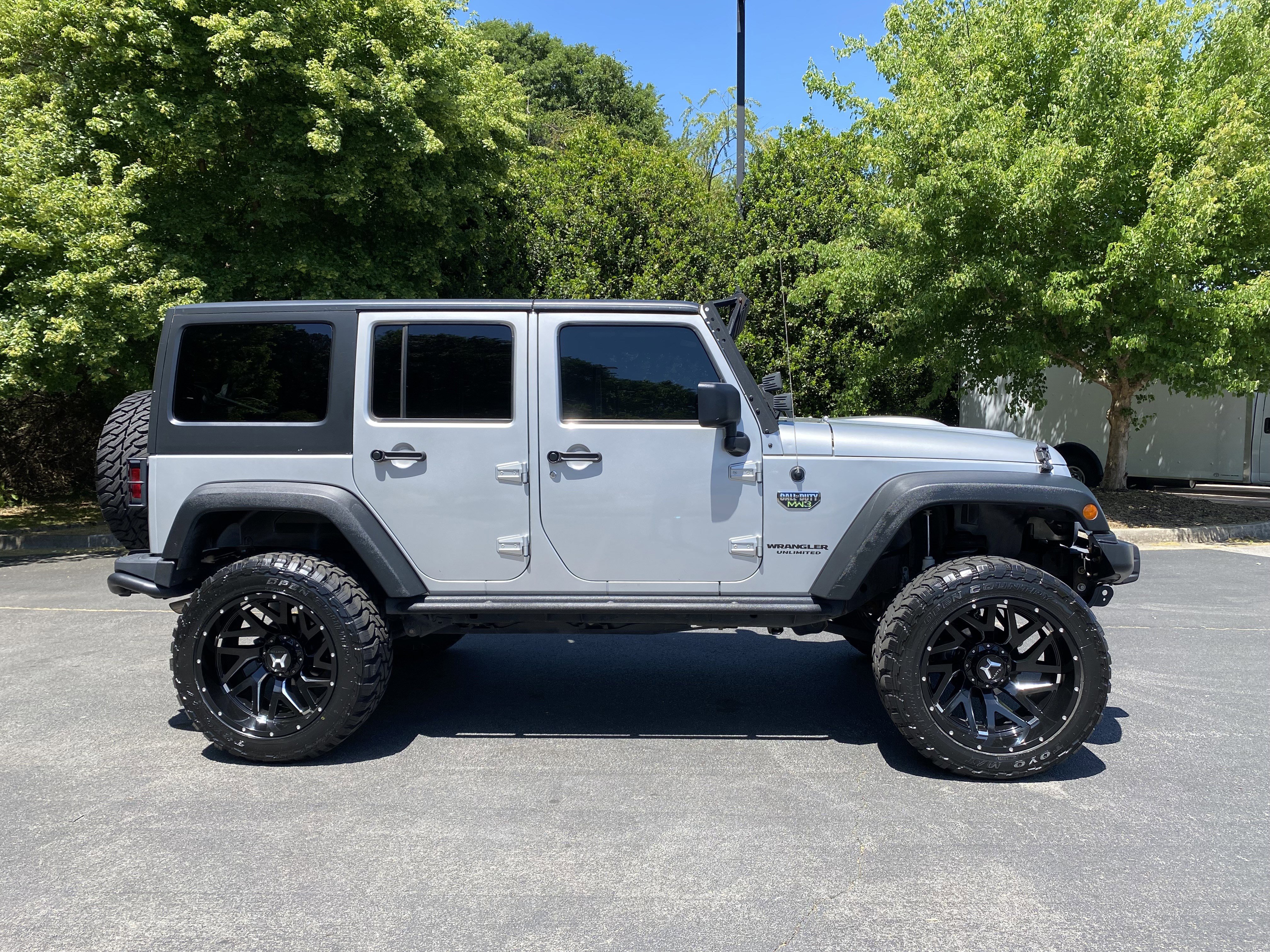 Used 2012 Jeep Wrangler Call of Duty AWD/4WD image 10