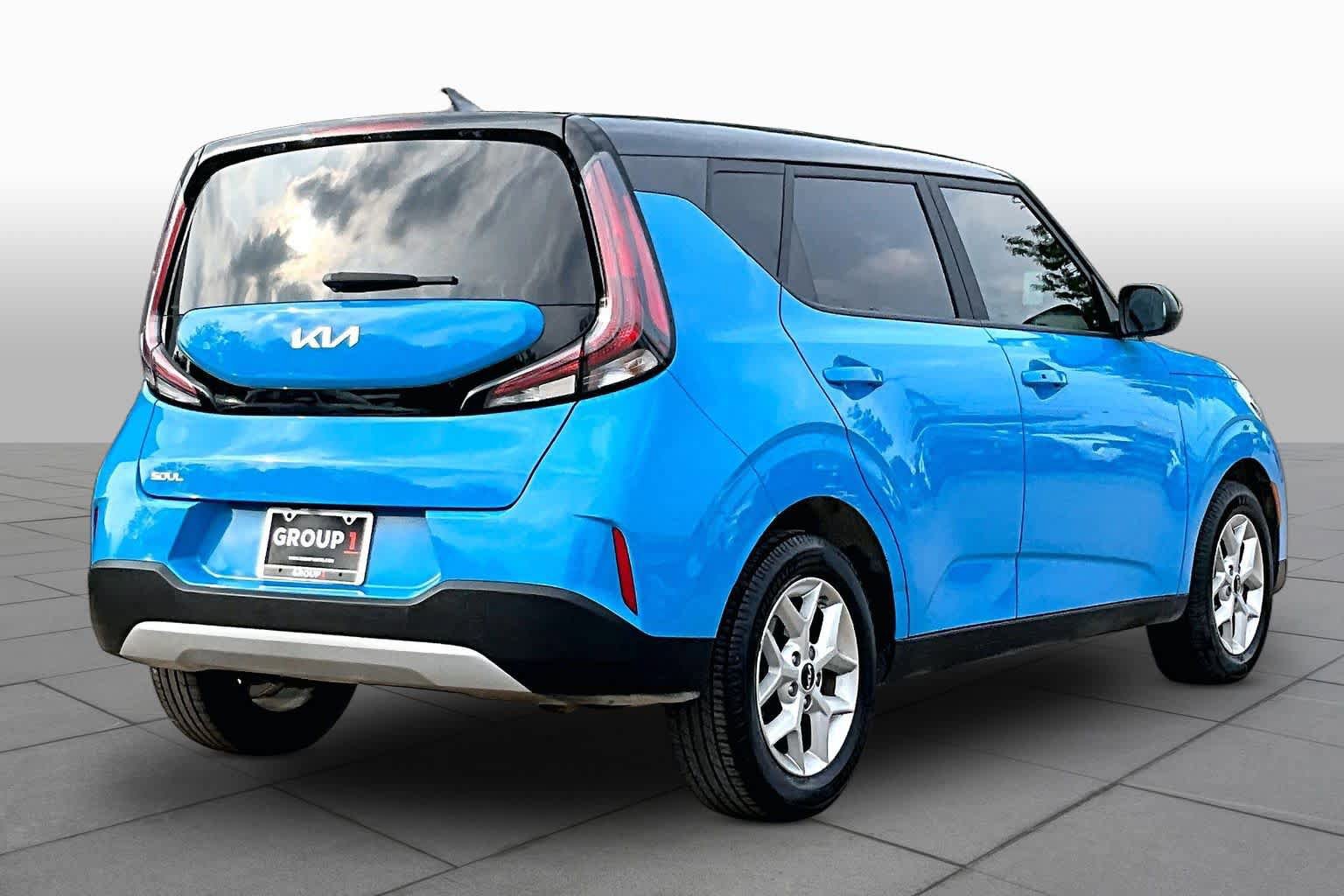 Used 2024 Kia Soul S FWD image 13