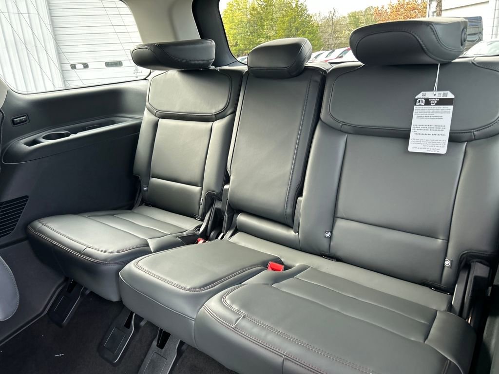 New 2025 Ford Expedition Active image 26