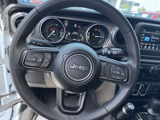 Used 2023 Jeep Wrangler Unlimited w/ Convenience Group AWD/4WD image 9