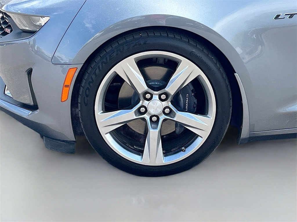Used 2021 Chevrolet Camaro LT w/ RS Package image 29