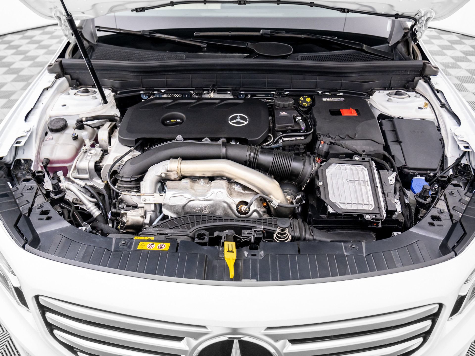 New 2025 Mercedes-Benz GLB 250 4MATIC image 28