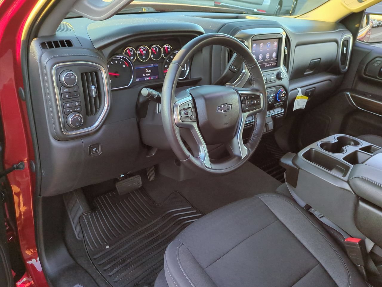 Used 2022 Chevrolet Silverado 1500 RST w/ Z71 Off-Road Package AWD/4WD image 10