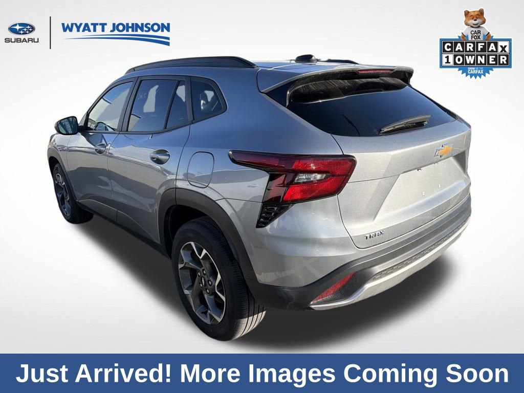 Used 2024 Chevrolet Trax LT image 5