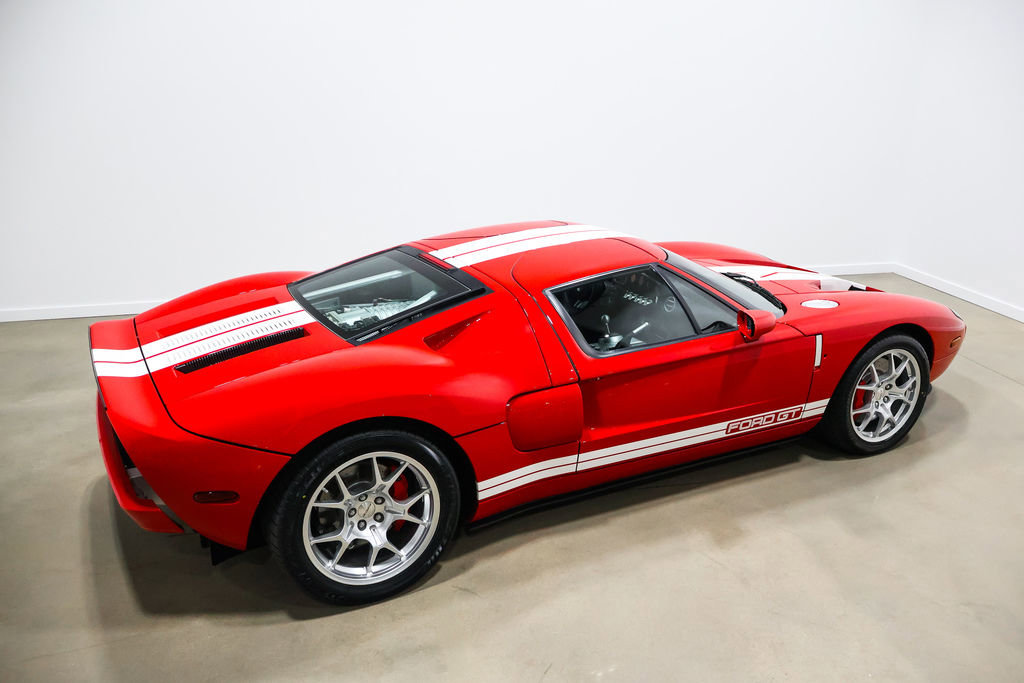 Used 2006 Ford GT RWD image 65