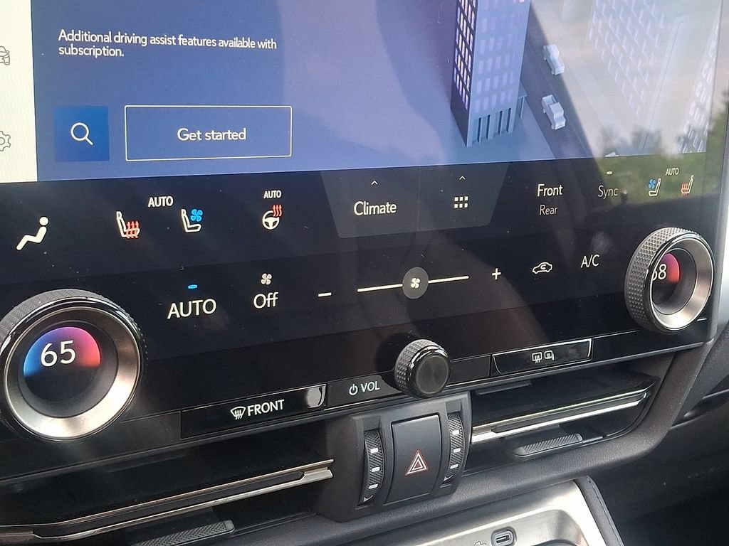 Used 2024 Lexus GX 550 w/ Cold Area Package AWD/4WD image 18