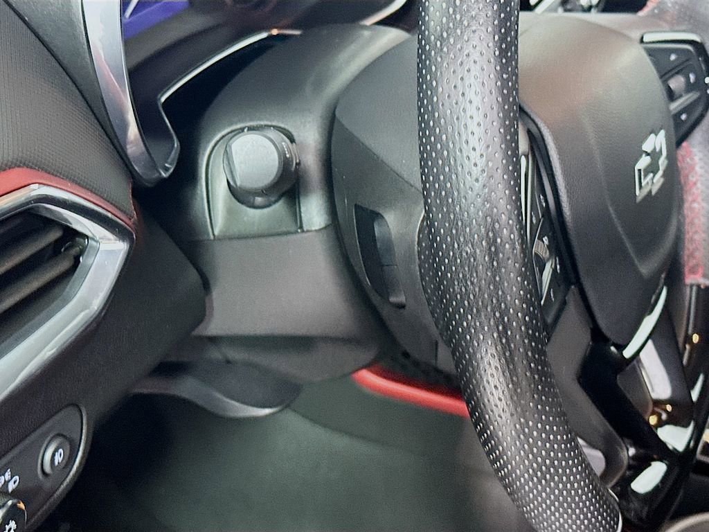Used 2022 Chevrolet TrailBlazer RS w/ Technology Package image 11