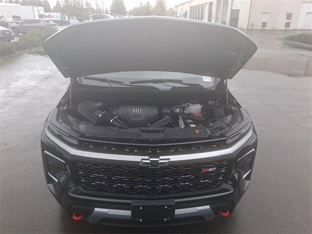 Used 2024 Chevrolet Traverse Z71 w/ Enhanced Driving Package image 17