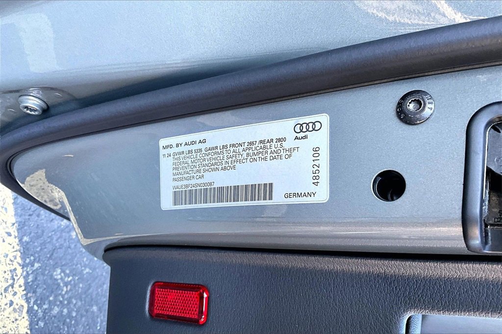 Used 2025 Audi A6 Premium Plus image 18