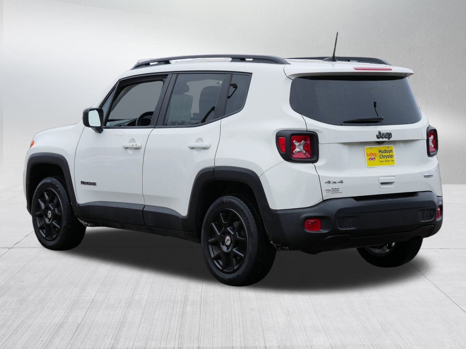 Certified 2022 Jeep Renegade Latitude w/ Convenience Group image 5