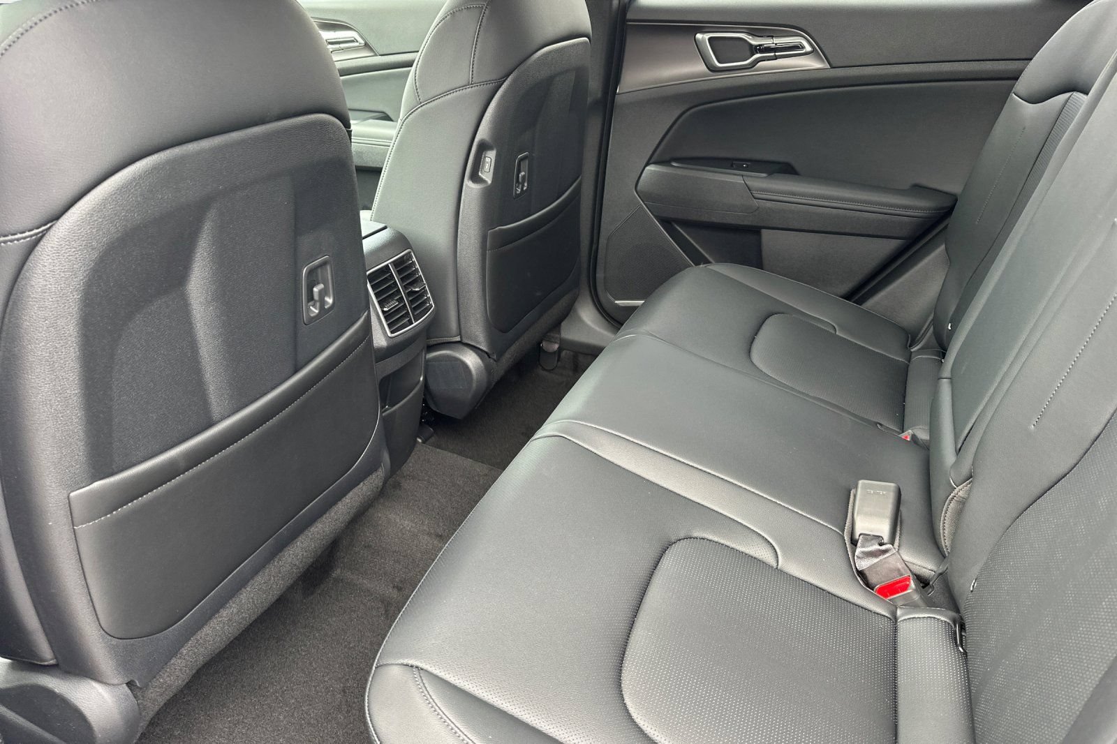 New 2026 Kia Sportage EX AWD/4WD image 12