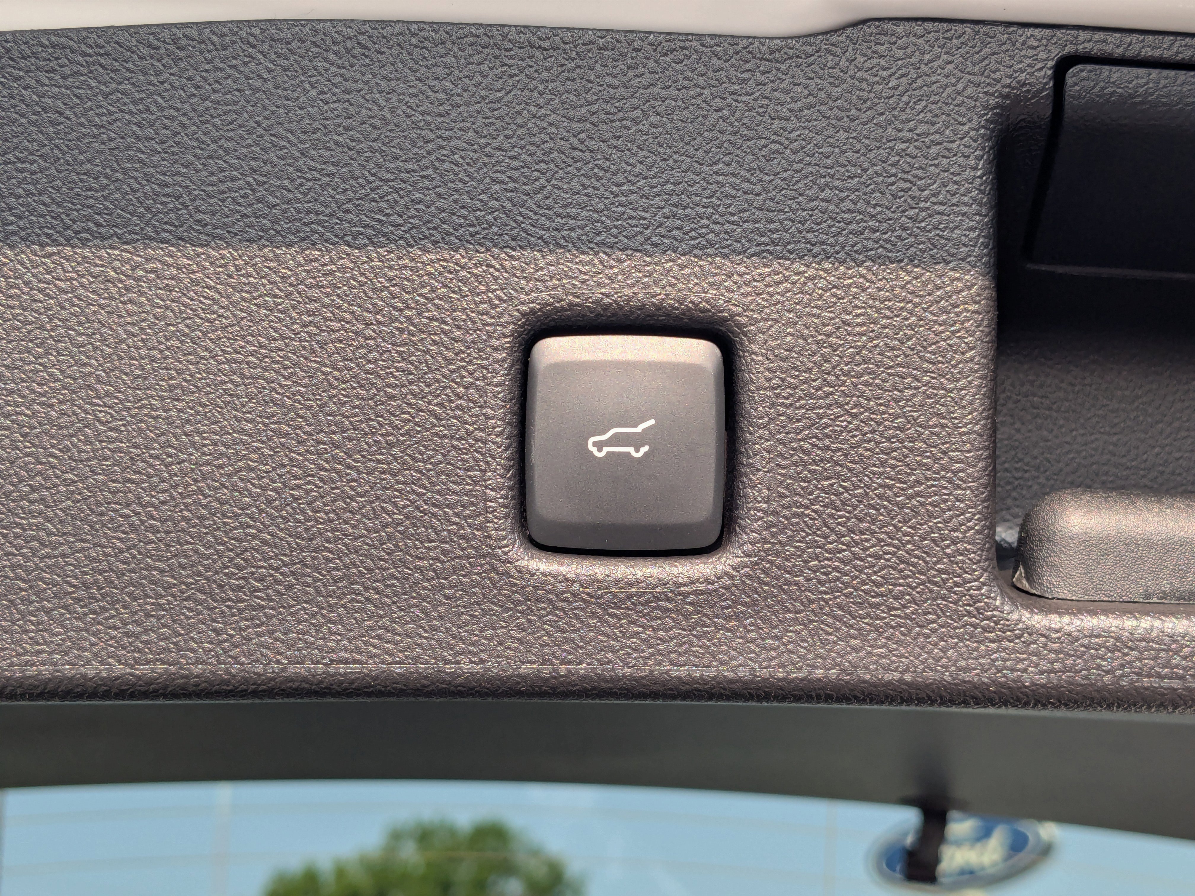 New 2025 Ford Escape SE image 14