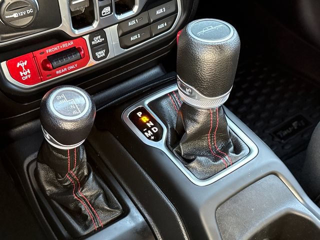 Used 2023 Jeep Gladiator Rubicon w/ LED Lighting Group AWD/4WD image 28