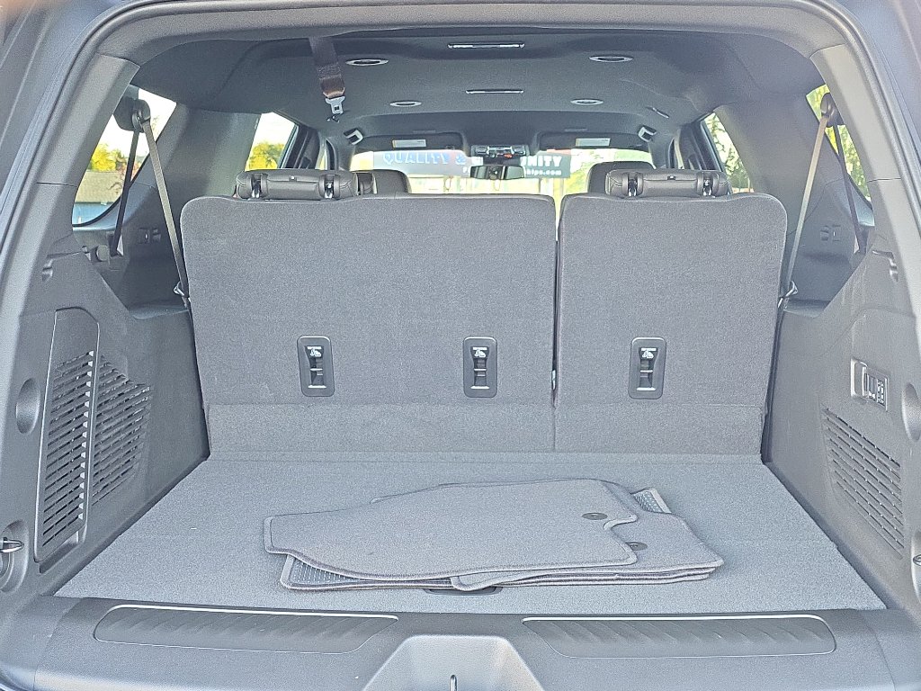 New 2026 Chevrolet Suburban LT w/ Comfort Package image 9