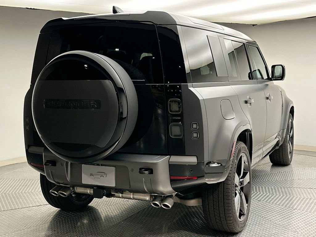 New 2026 Land Rover Defender 110 V8 image 3