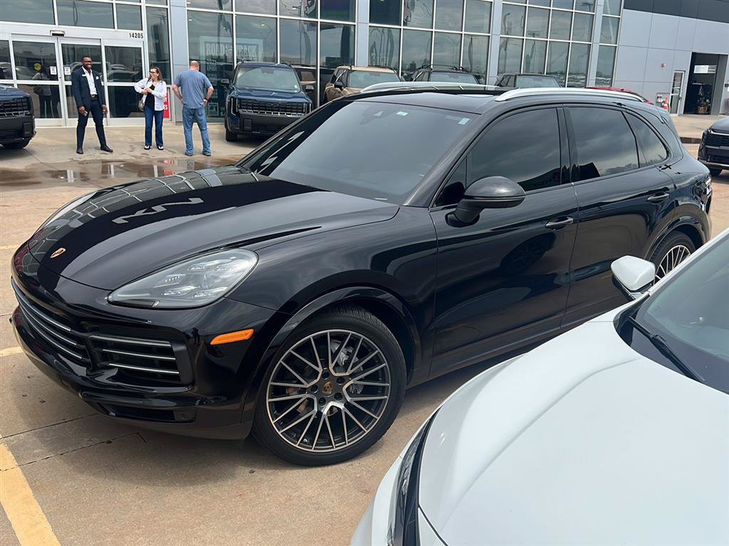 Used 2019 Porsche Cayenne AWD/4WD image 2
