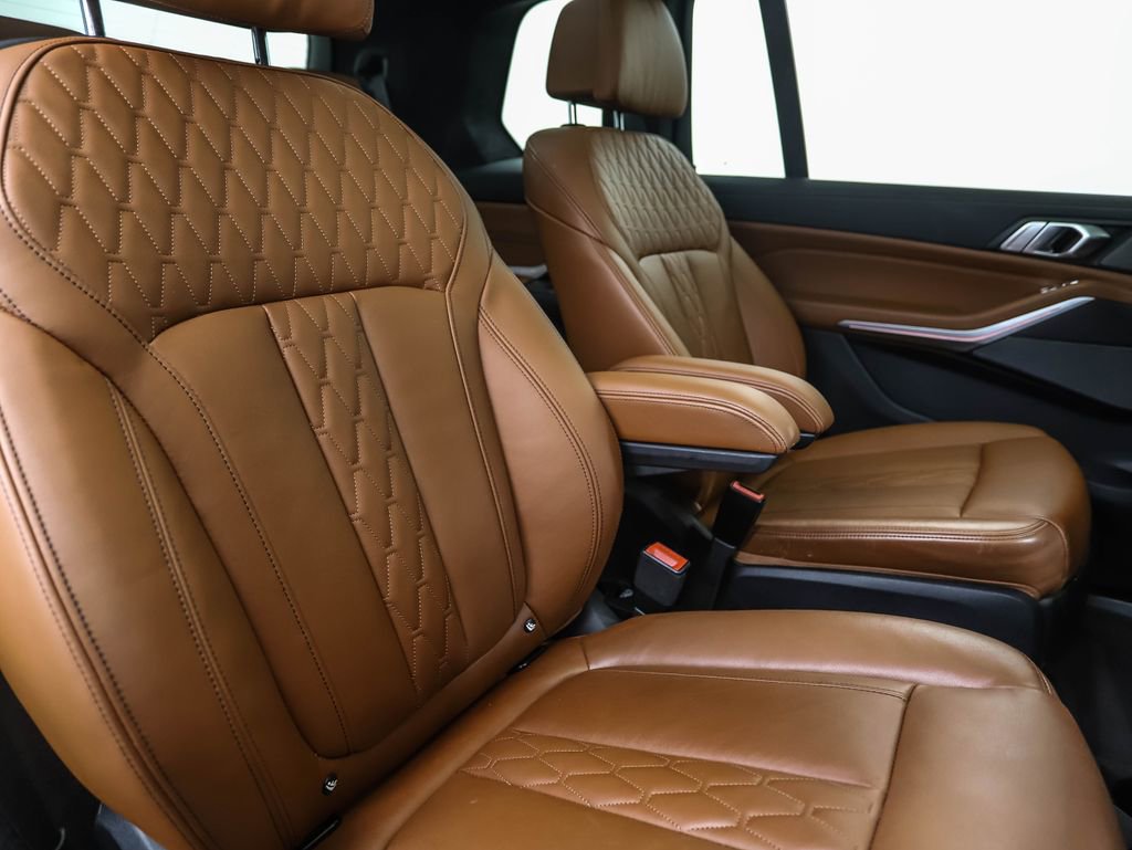 Certified 2022 BMW X7 M50i image 30