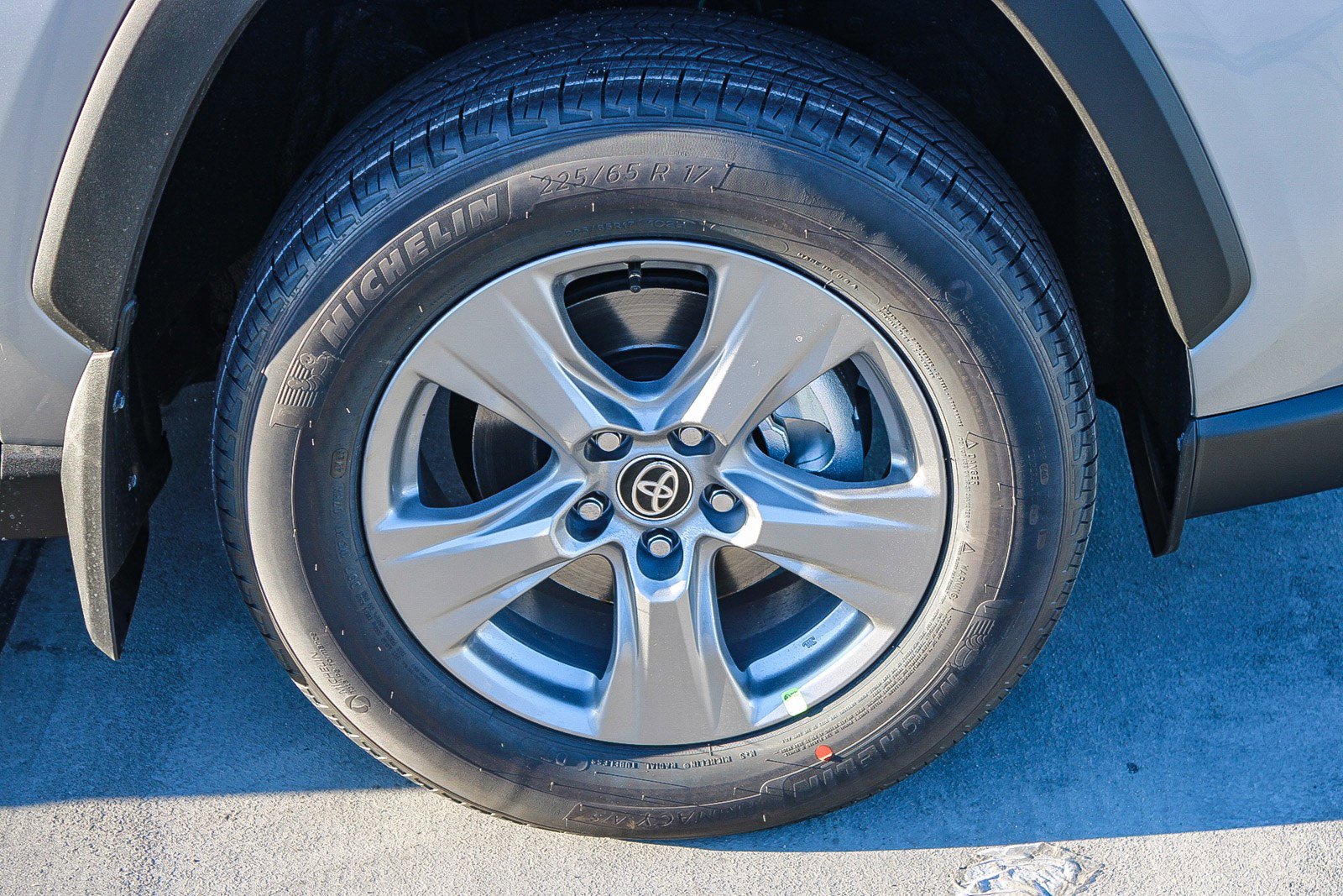 New 2025 Toyota RAV4 XLE image 11