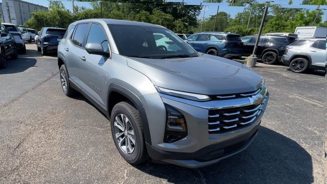 New 2026 Chevrolet Equinox LT w/ Safety and Technology Package FWD image 4