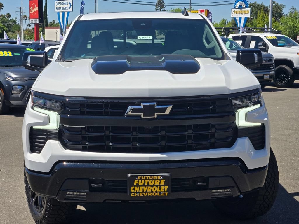 New 2026 Chevrolet Silverado 1500 LT Trail Boss w/ LT Trail Boss Premium Package AWD/4WD image 2