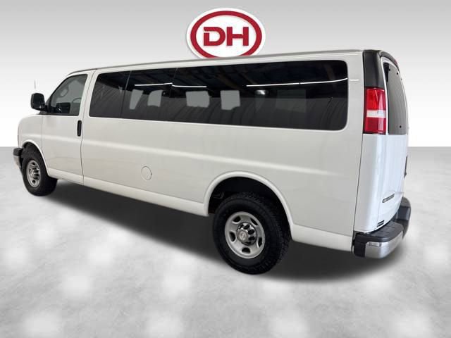 Used 2017 Chevrolet Express 3500 LT w/ LT Preferred Equipment Group image 5