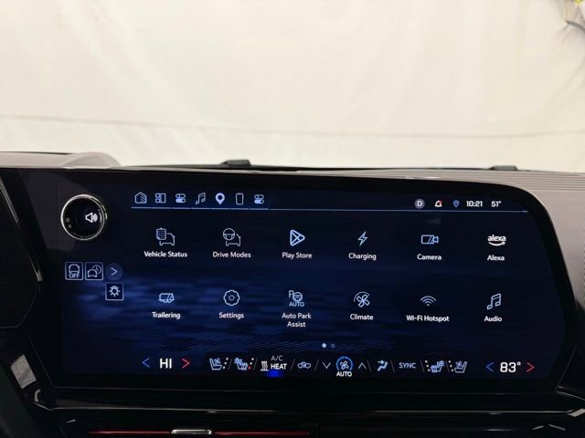 Used 2025 Chevrolet Silverado EV RST AWD/4WD image 36