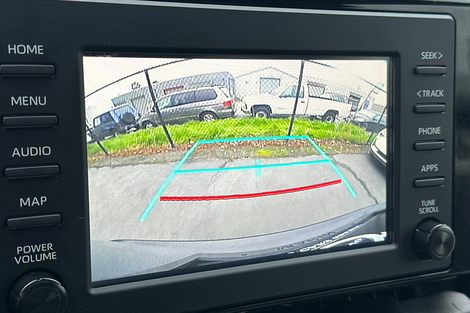 Used 2019 Toyota RAV4 XLE Premium image 21