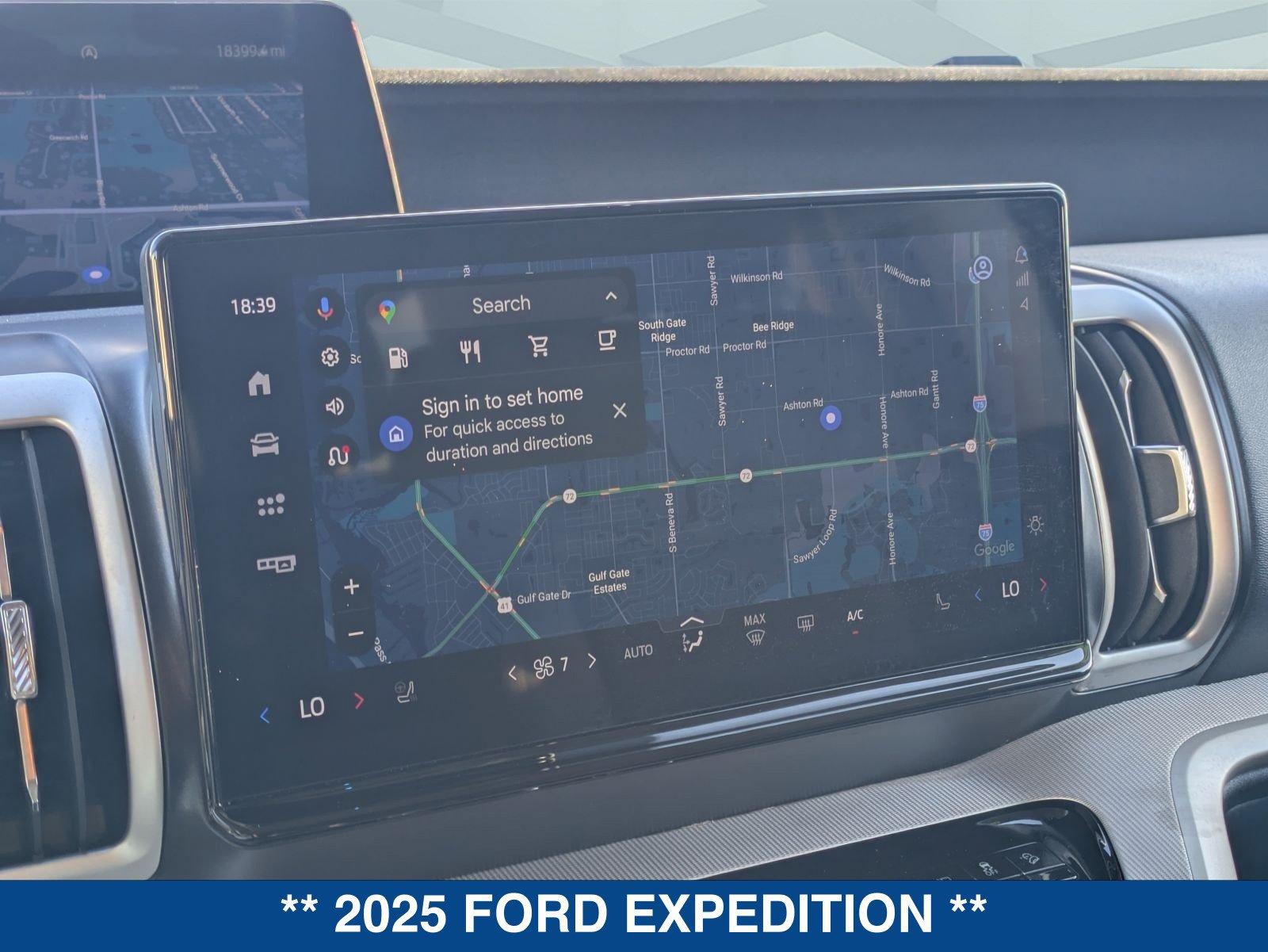 Used 2025 Ford Expedition Active AWD/4WD image 35