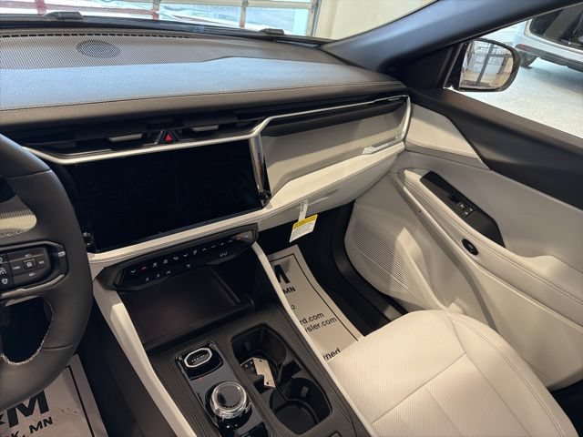 New 2026 Jeep Cherokee Limited AWD/4WD image 14