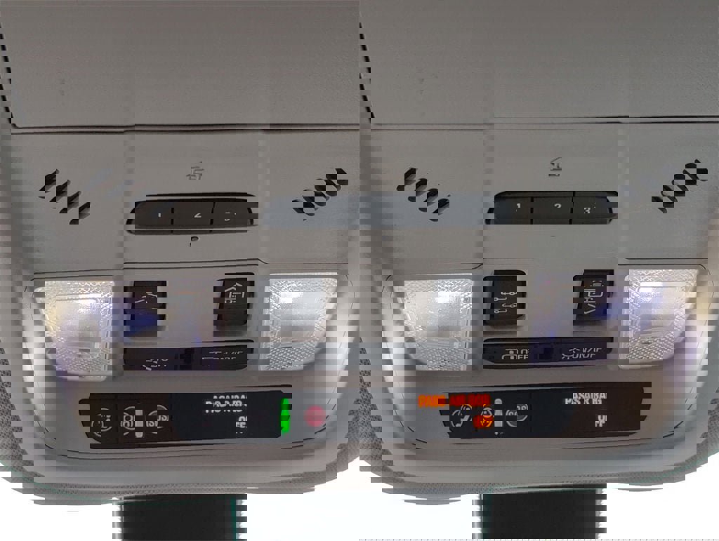 Used 2018 GMC Terrain Denali w/ Advanced Safety Package image 18