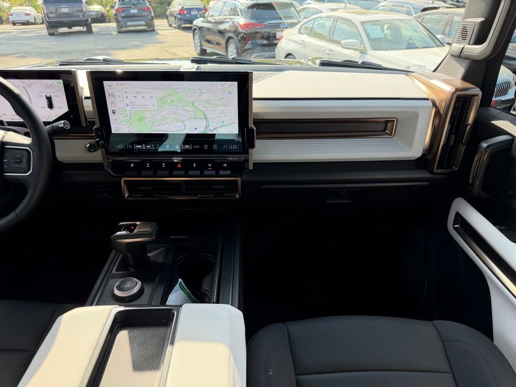 Used 2025 GMC Hummer EV 2X w/ Extreme Off-Road Package image 27