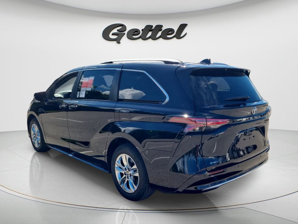 New 2026 Toyota Sienna Limited FWD image 7