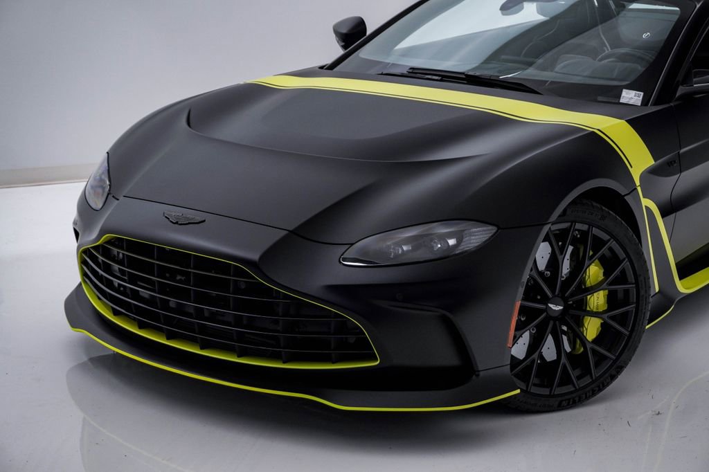 Used 2023 Aston Martin V12 Vantage Roadster image 4