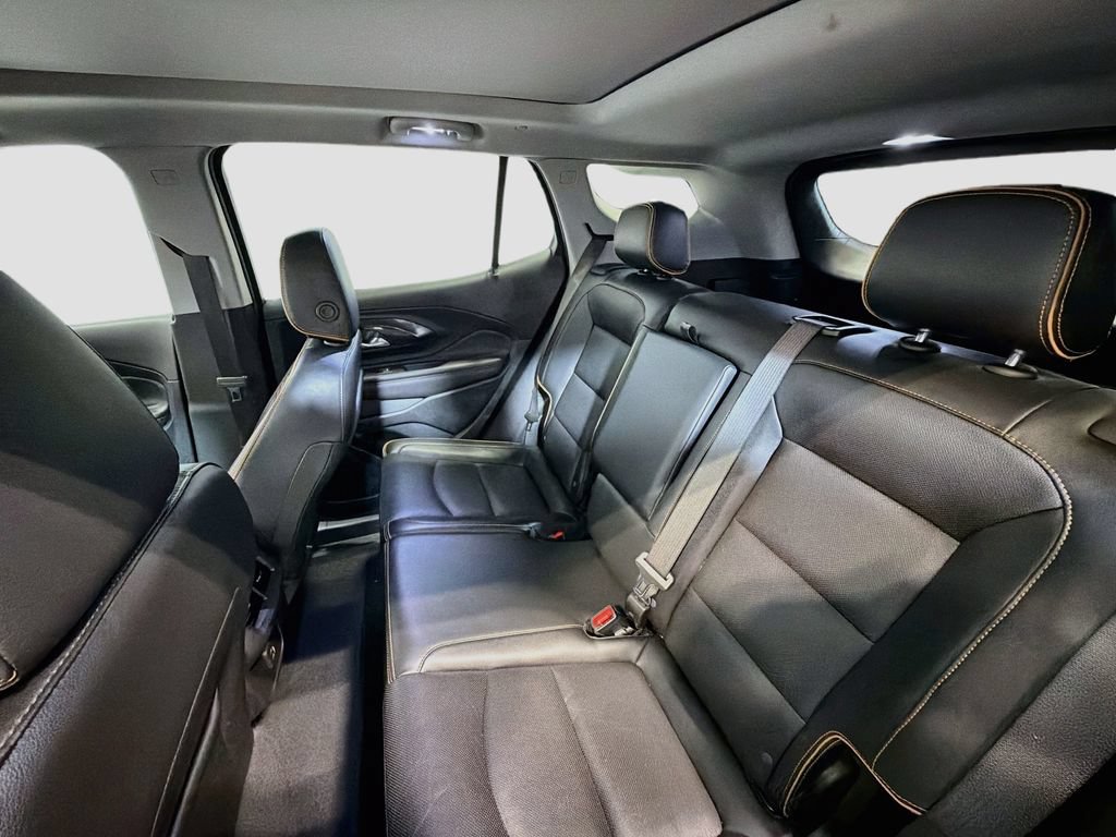 Used 2022 GMC Terrain AT4 w/ GMC Pro Grade Package AWD/4WD image 28
