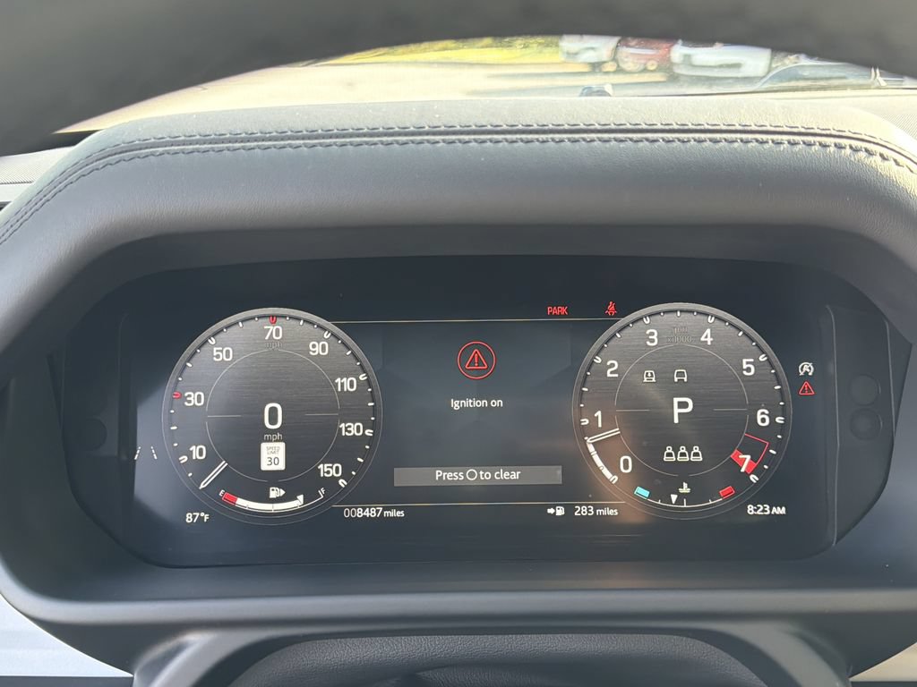 Used 2025 Land Rover Defender 110 X-Dynamic SE AWD/4WD image 24