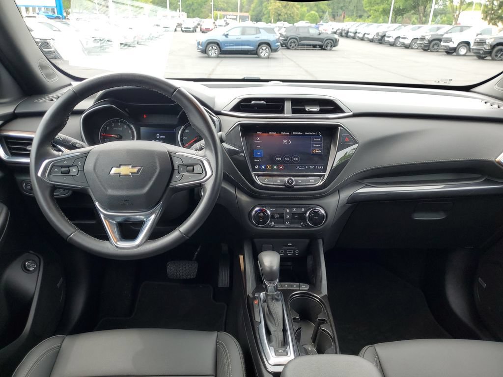 Used 2021 Chevrolet TrailBlazer ACTIV w/ Sun and Liftgate Package AWD/4WD image 26