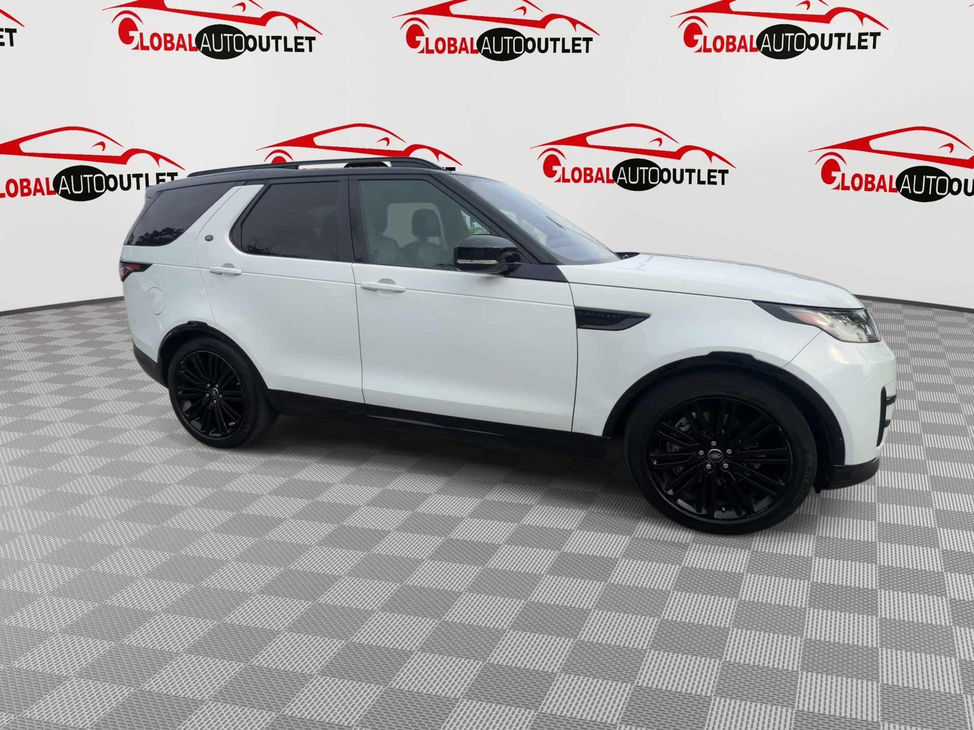 Used 2019 Land Rover Discovery HSE Luxury AWD/4WD image 2