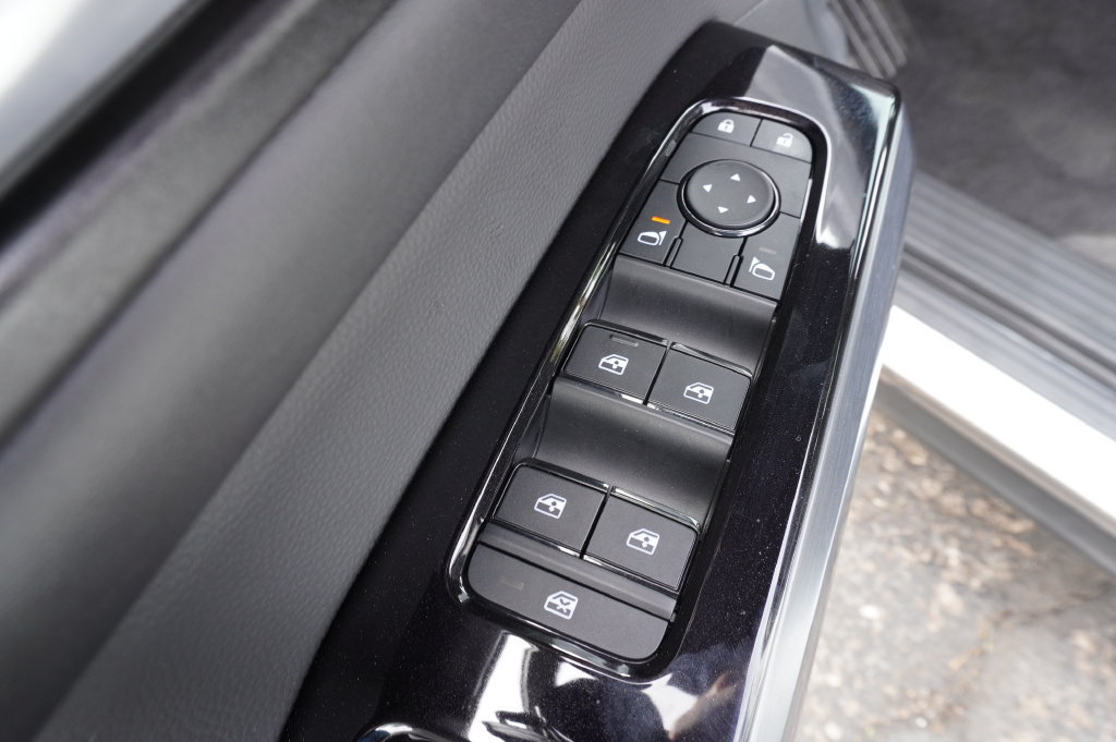 New 2026 Nissan Pathfinder SL w/ SL Premium Package AWD/4WD image 17
