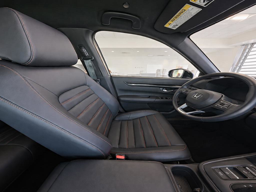 Used 2025 Honda CR-V Sport-L image 10