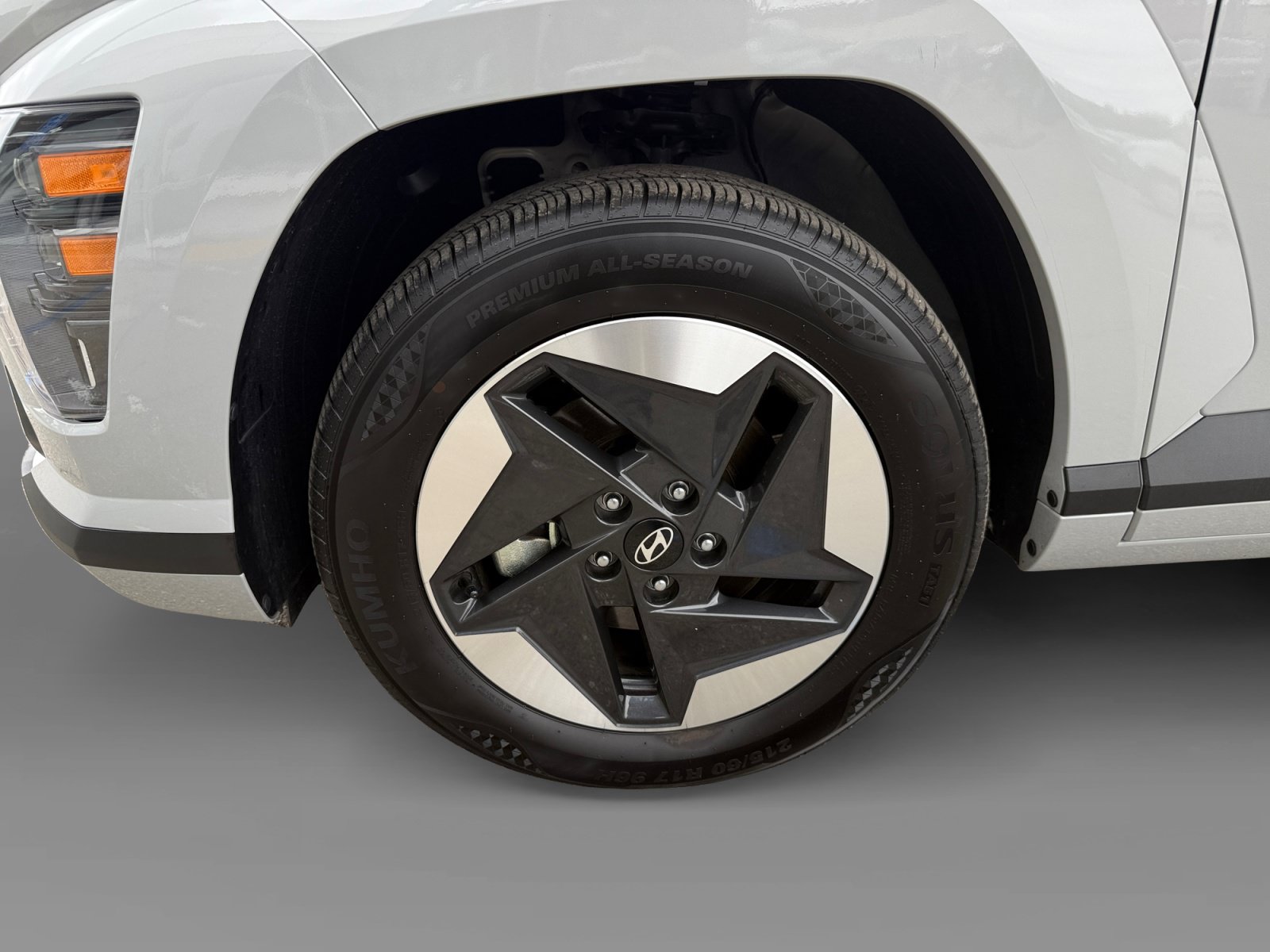 Certified 2025 Hyundai Kona SE FWD image 9