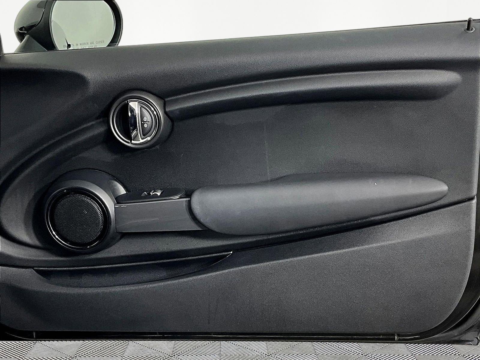 Used 2018 MINI Cooper 2-Door Hardtop FWD image 26