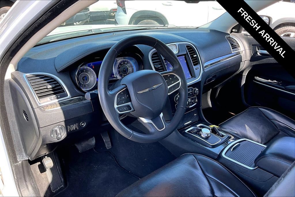 Used 2023 Chrysler 300 Touring L w/ Comfort Group AWD/4WD image 5