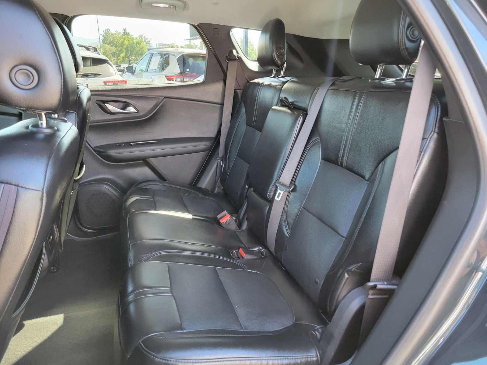Used 2019 Chevrolet Blazer LT FWD image 16