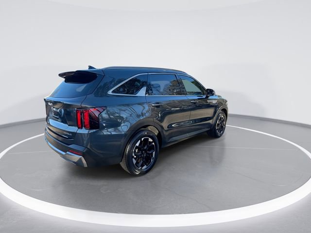 Used 2024 Kia Sorento S image 8